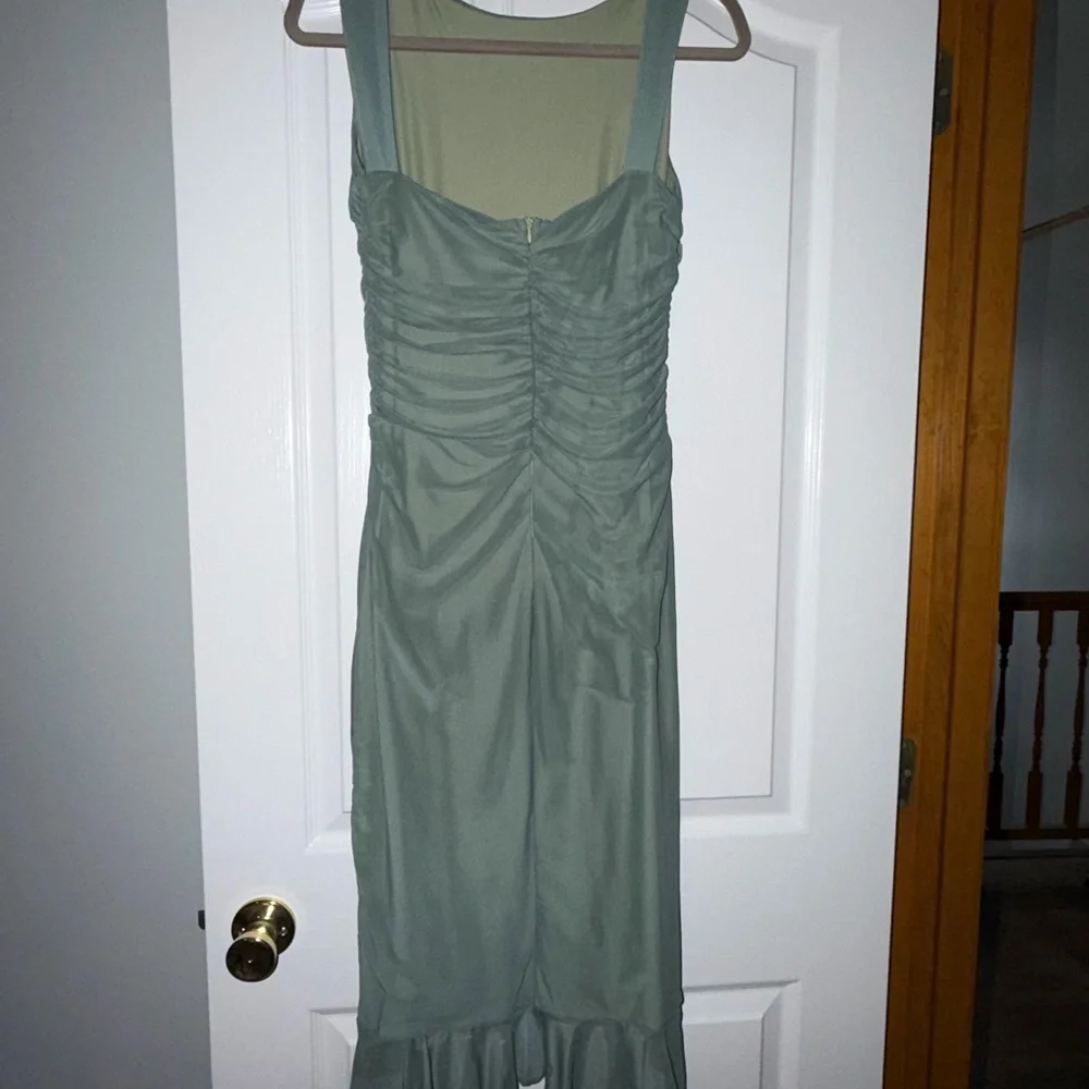 Green Midi Ruched Ruffle Dress - Picture 2 of 9